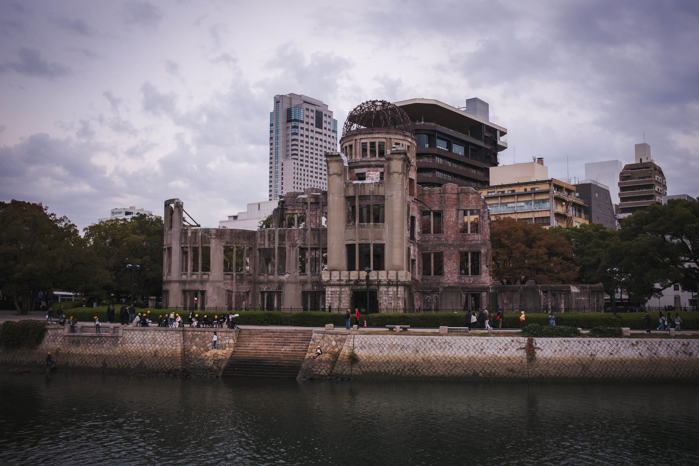 photo of the atomic bomb dome