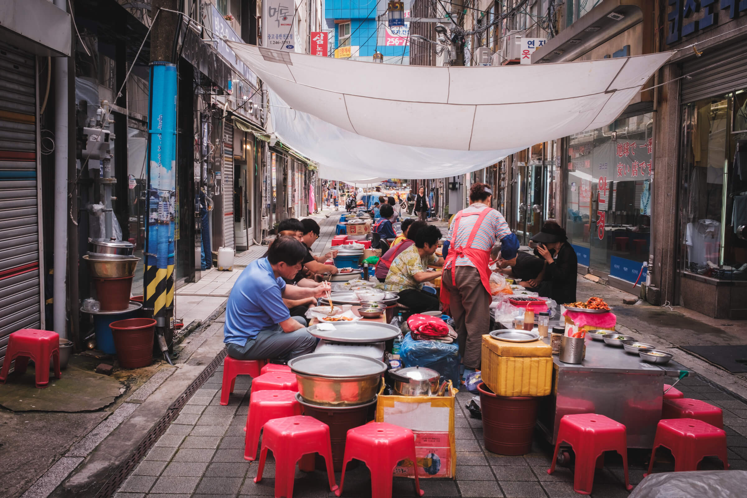 photo of a street stall in Busan