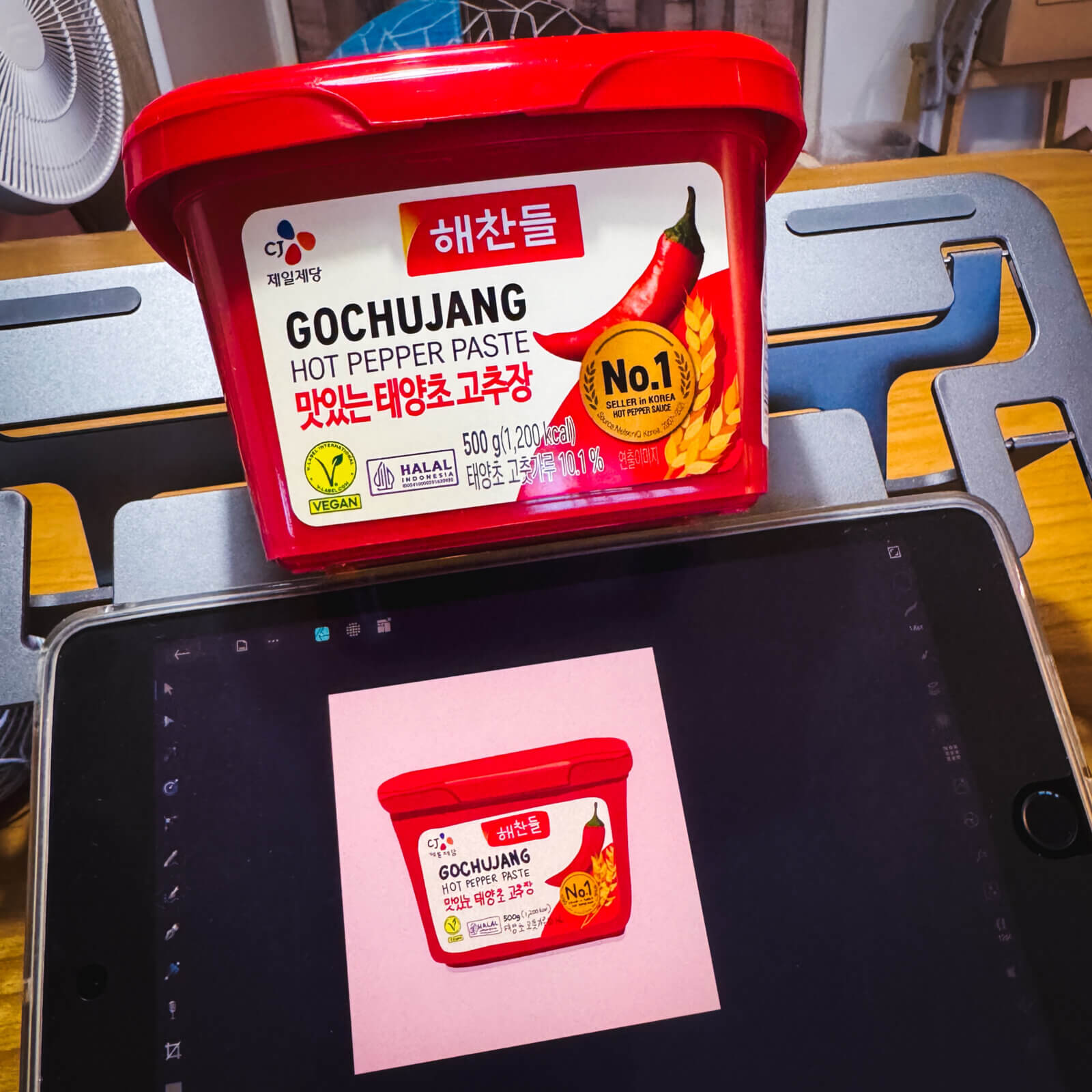 digital illustration of a gochuchang container with the actual container
