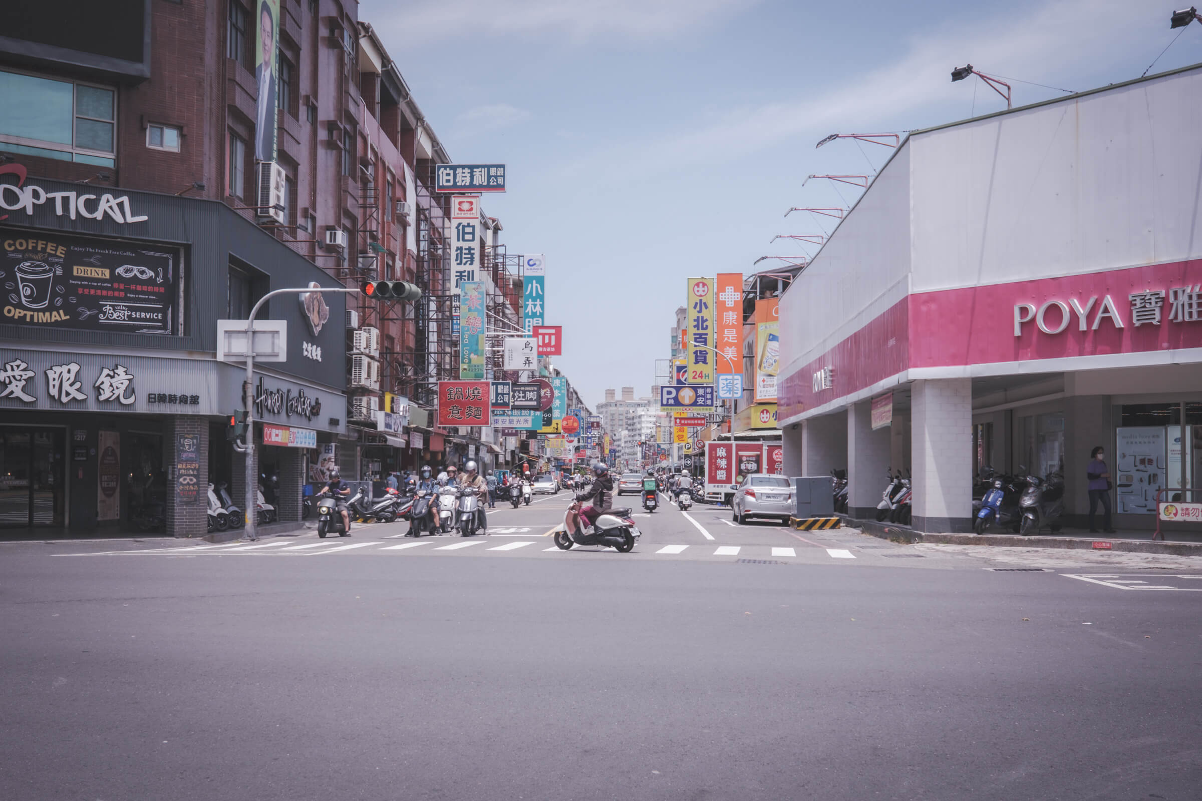 photo of a random street in tainan
